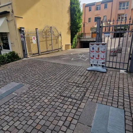 Dai Cugini Del Garda * سالو